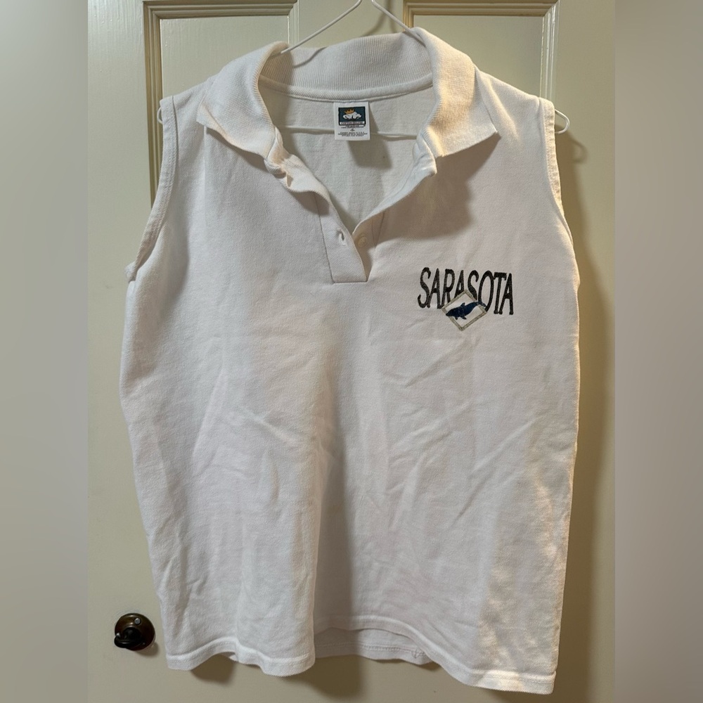 Sleeveless Collared Tank Top